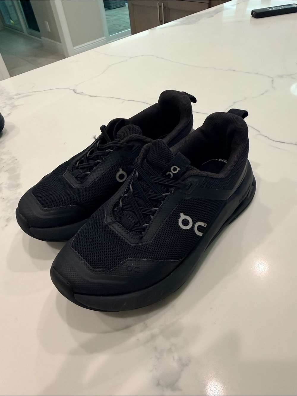 On Running Kids Black Trail-Style Sneakers